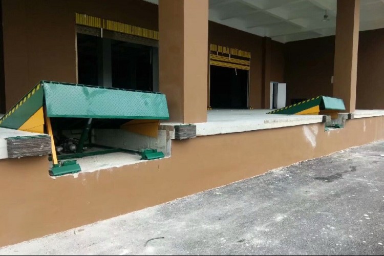 标准货台调节板